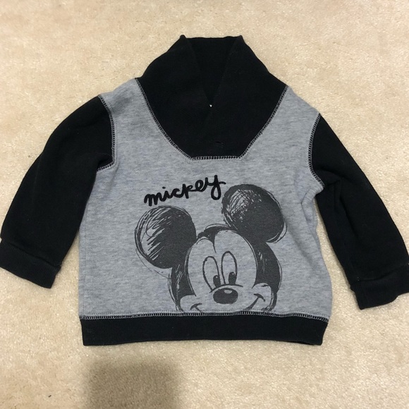 Disney Mickey Mouse sweater - Picture 1 of 4